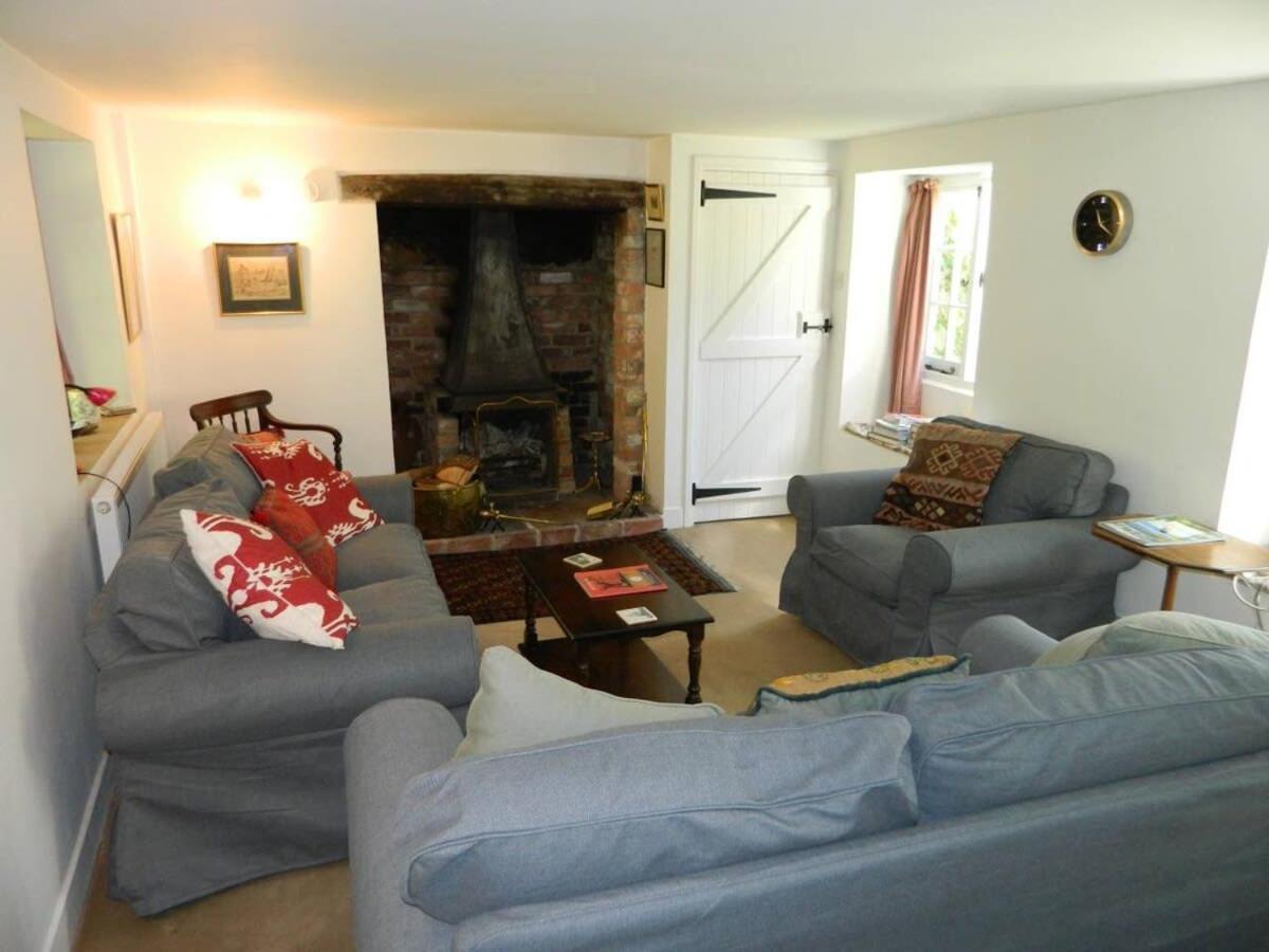 River Cottage A Country Retreat In Wooded Gardens East Stoke  Exterior foto