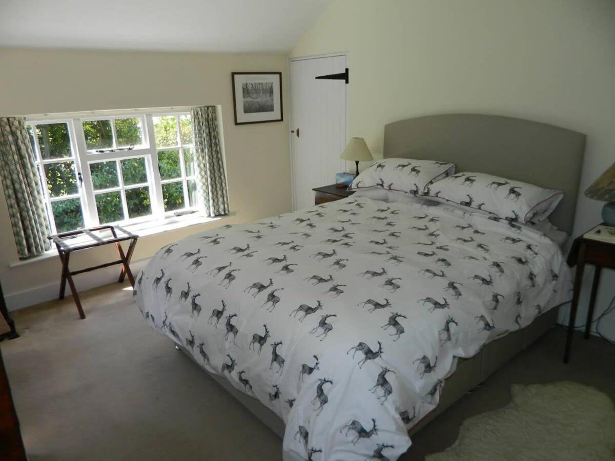 River Cottage A Country Retreat In Wooded Gardens East Stoke  Exterior foto